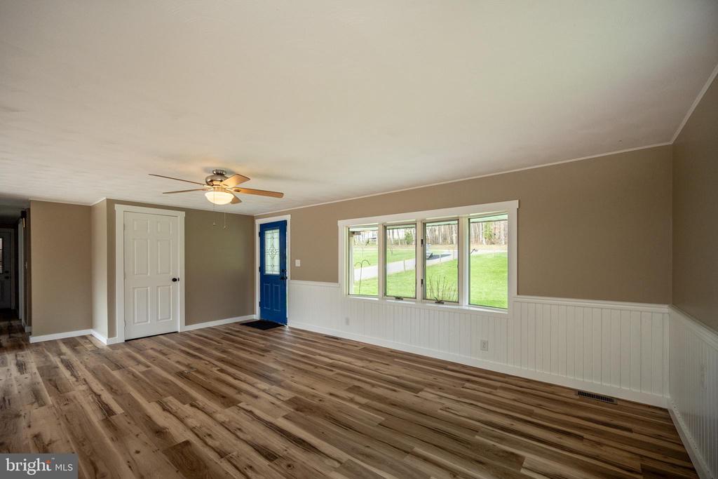 2571 SHADY DELL ROAD