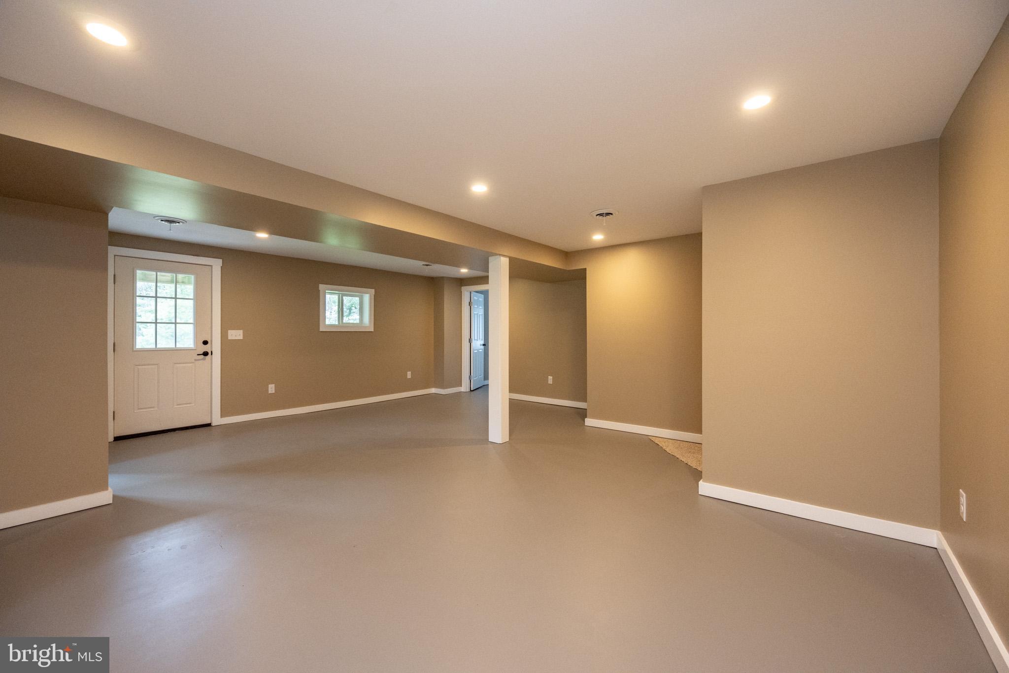 2571 SHADY DELL ROAD