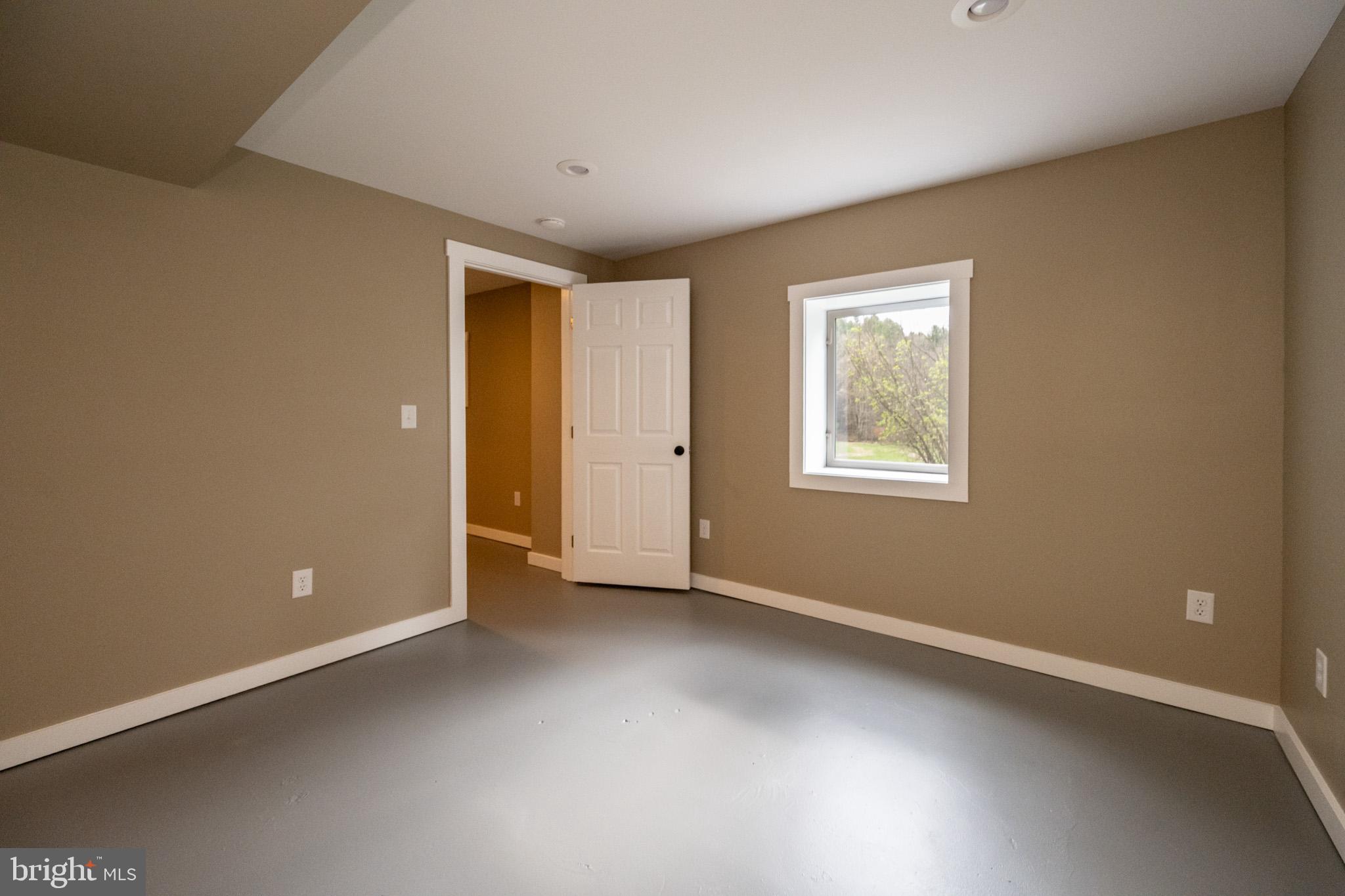 2571 SHADY DELL ROAD