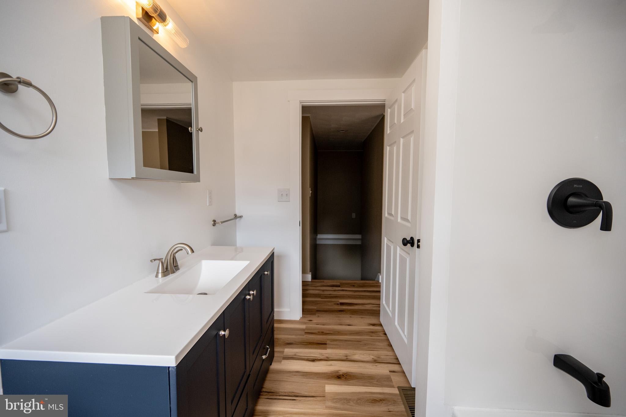 2571 SHADY DELL ROAD