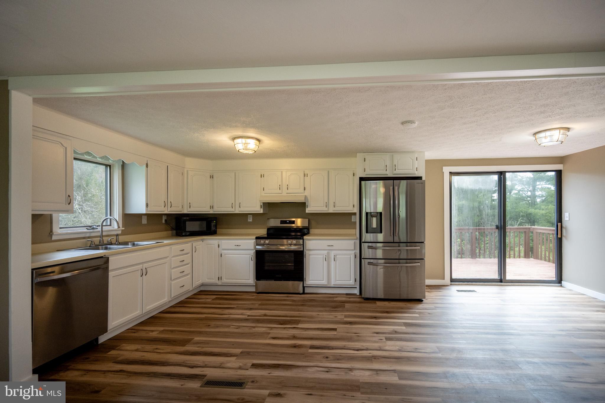 2571 SHADY DELL ROAD