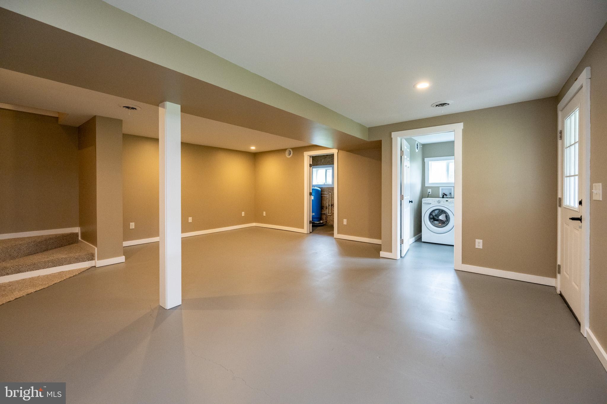 2571 SHADY DELL ROAD