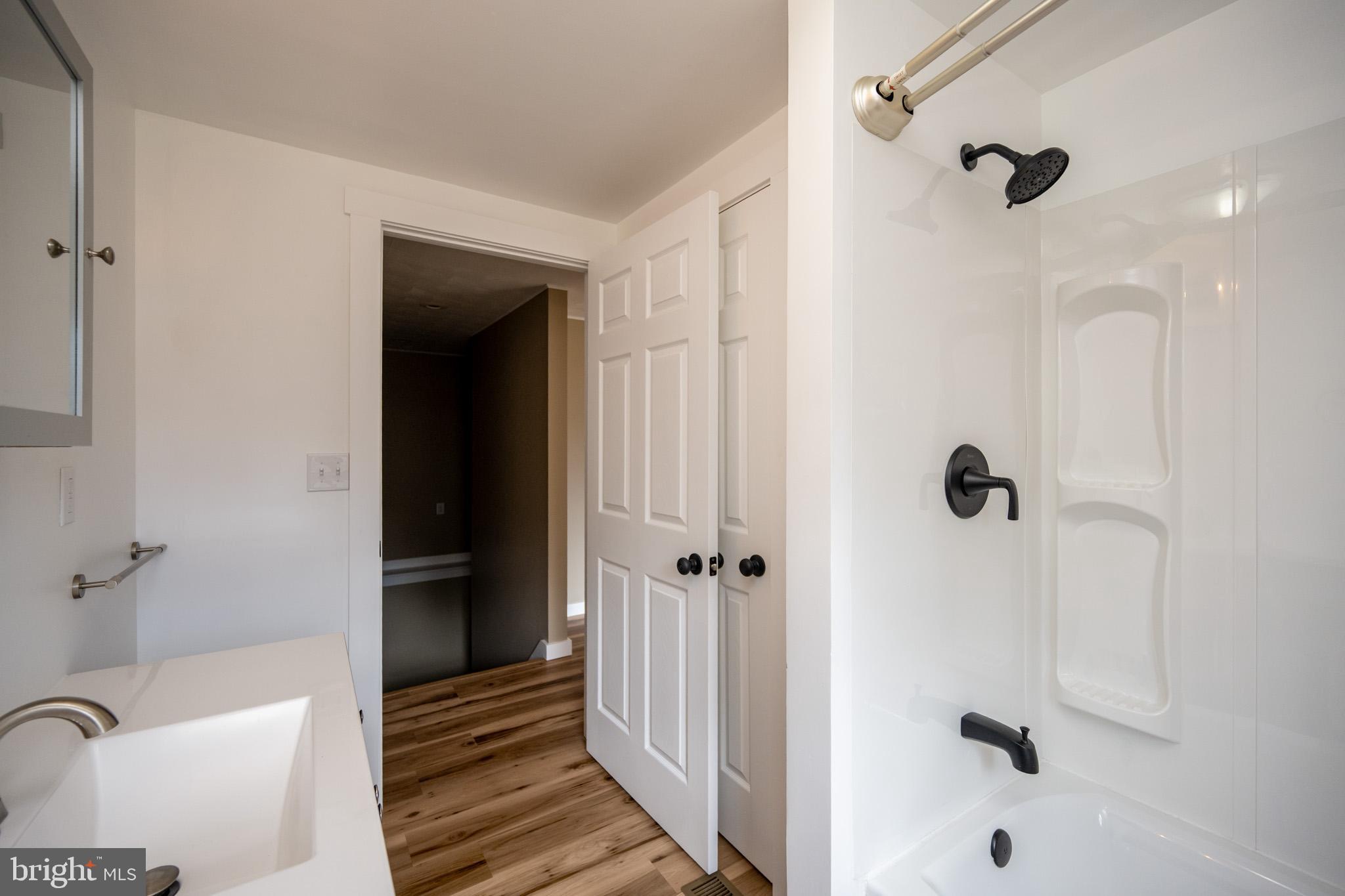 2571 SHADY DELL ROAD