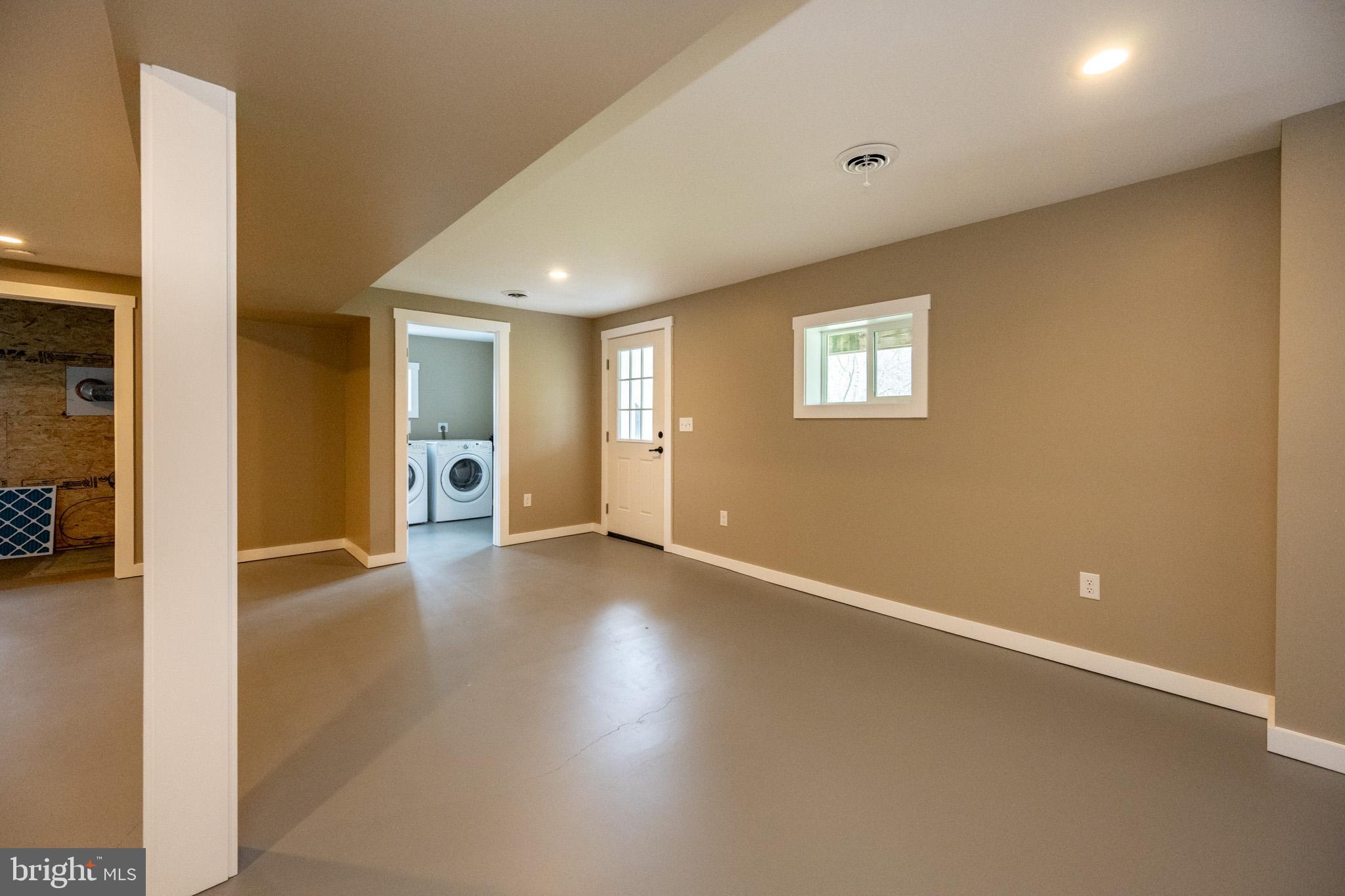 2571 SHADY DELL ROAD