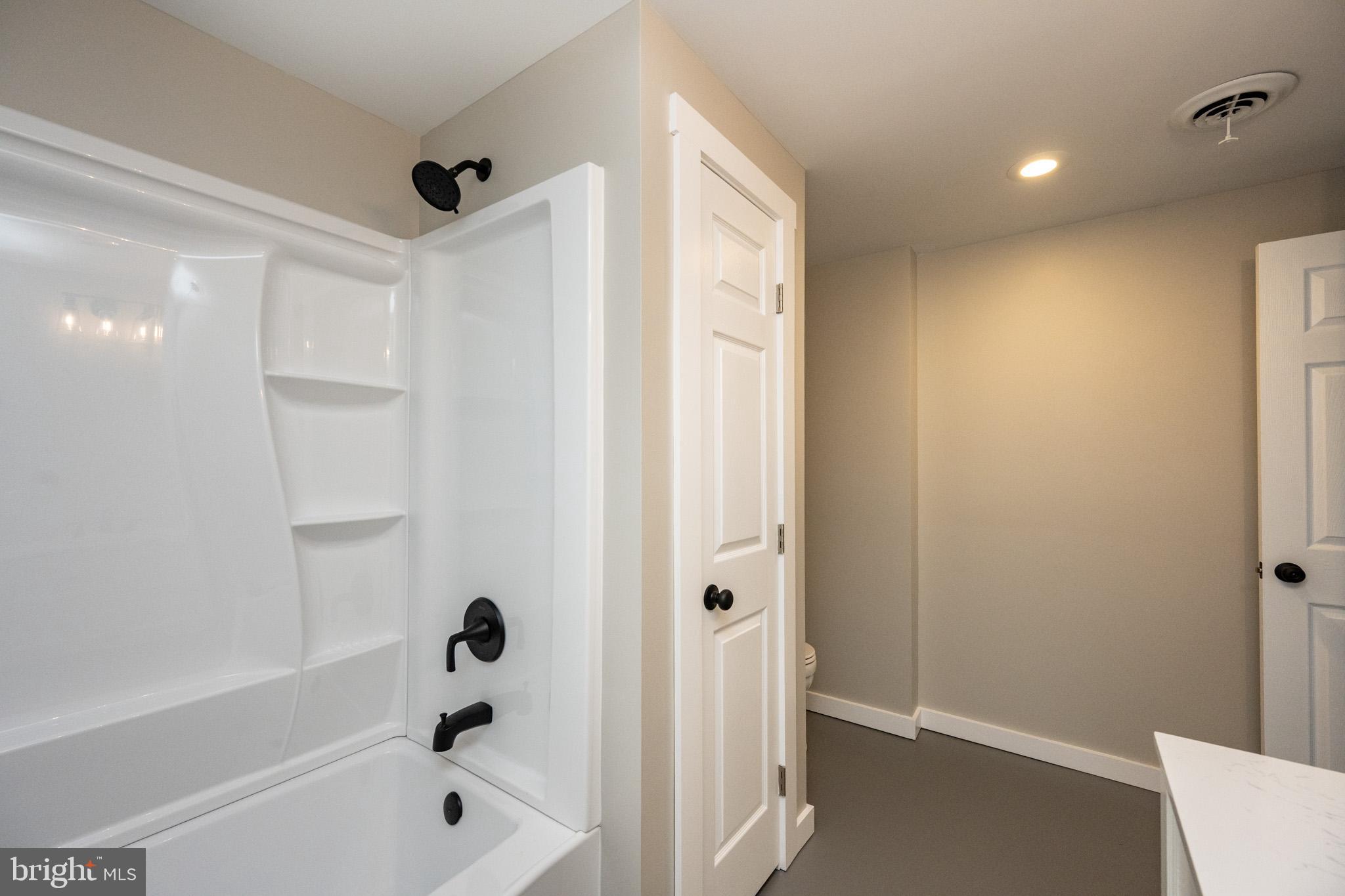 2571 SHADY DELL ROAD