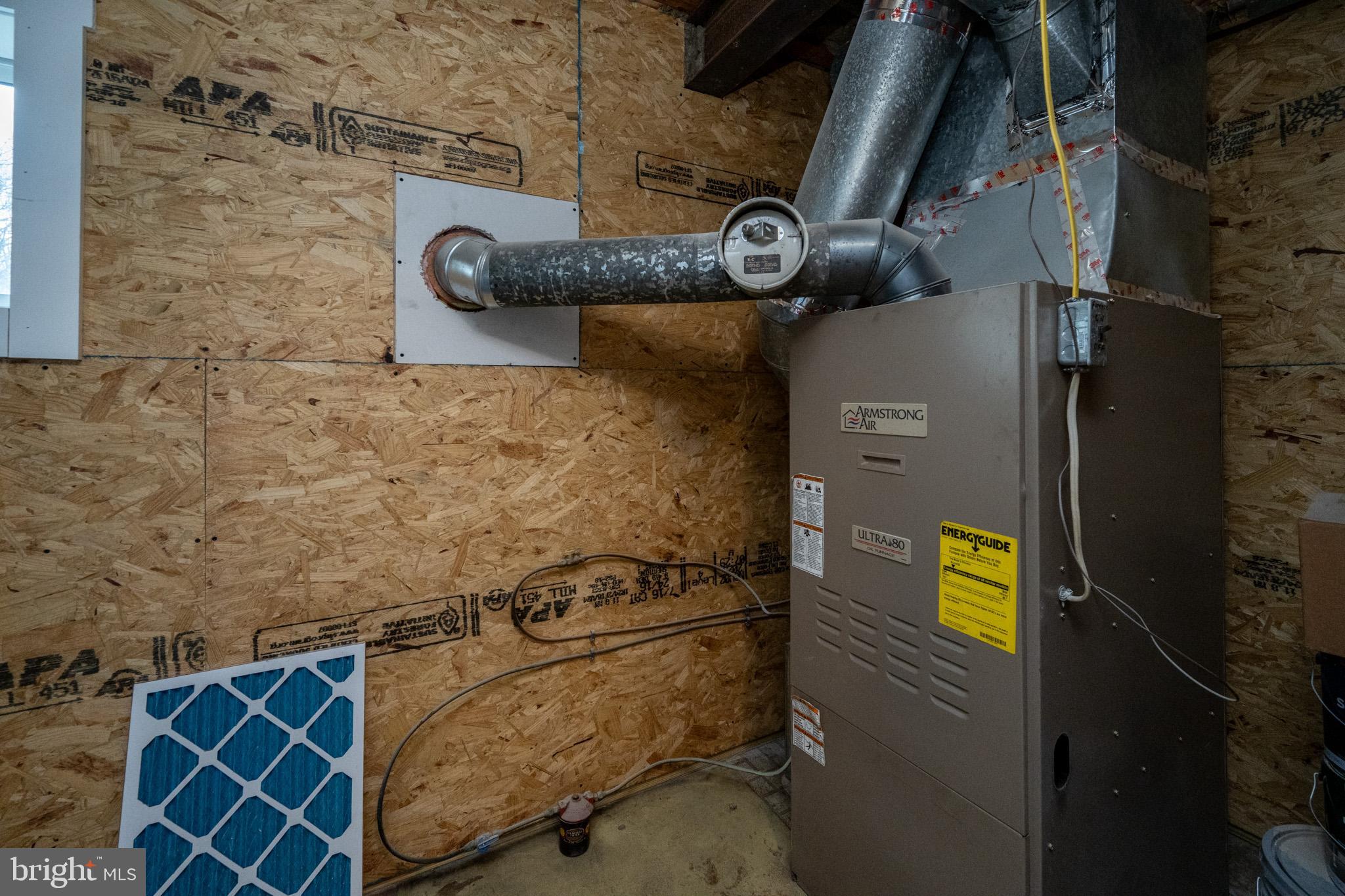 2571 SHADY DELL ROAD