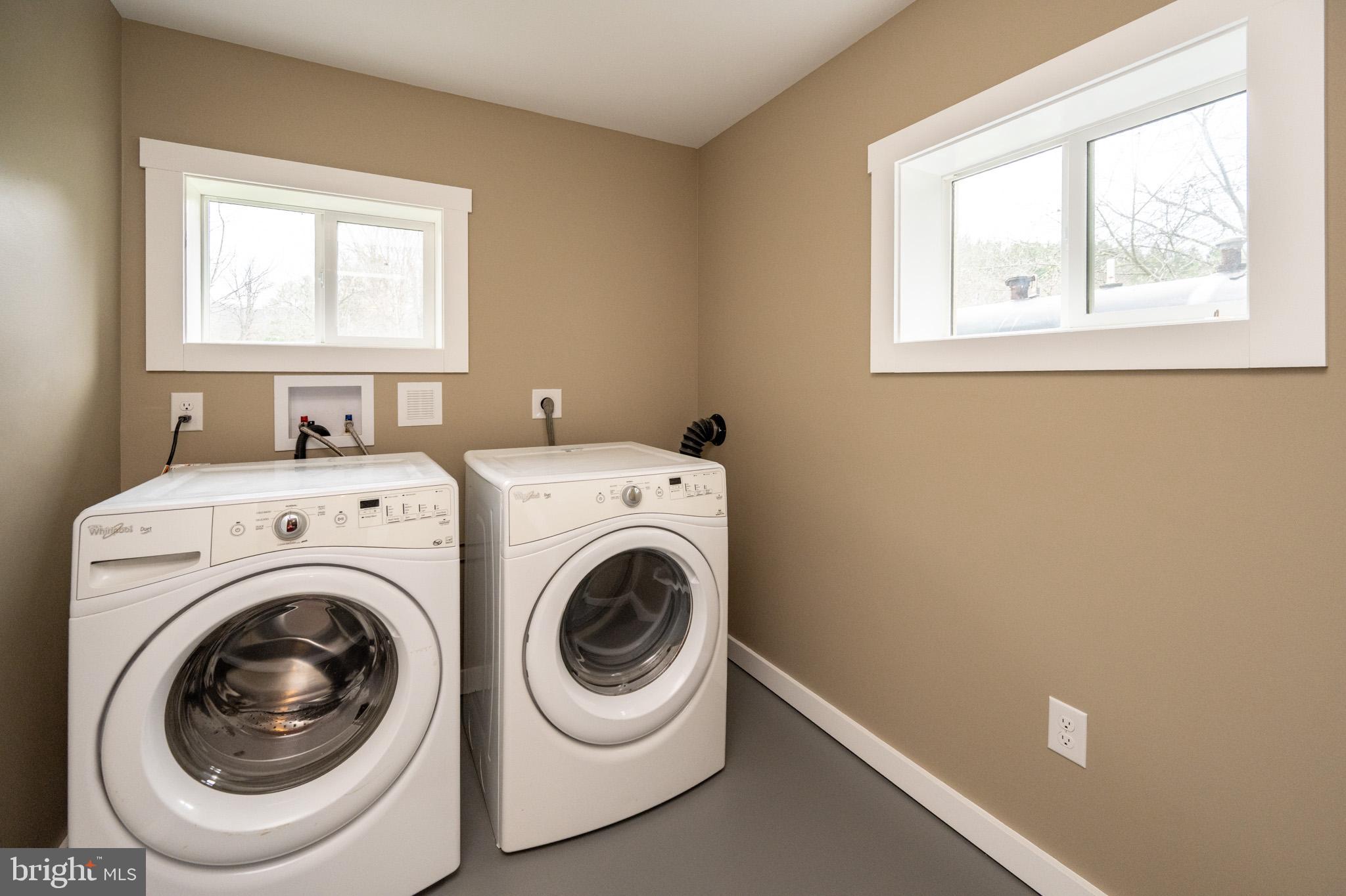 2571 SHADY DELL ROAD