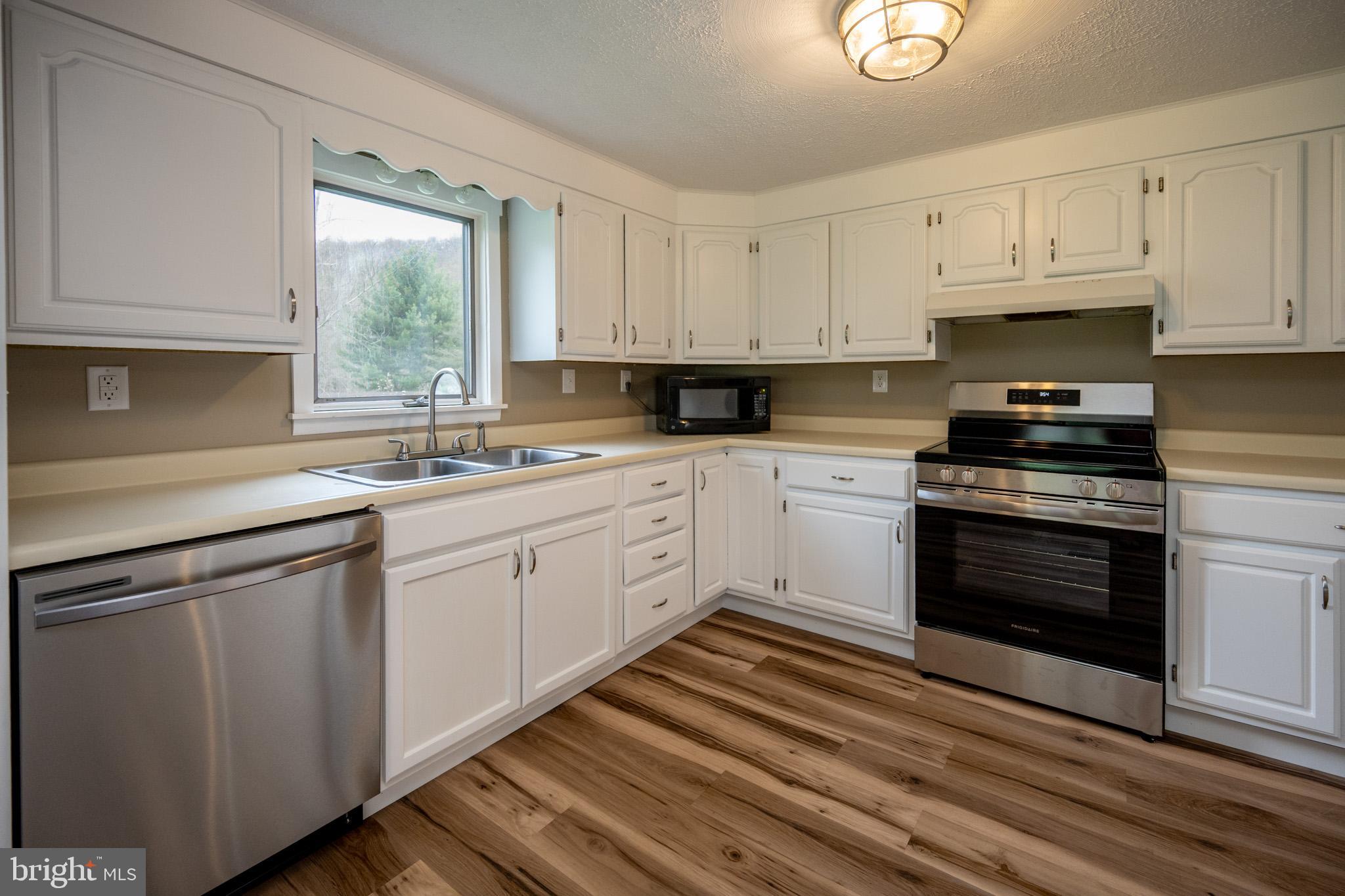 2571 SHADY DELL ROAD