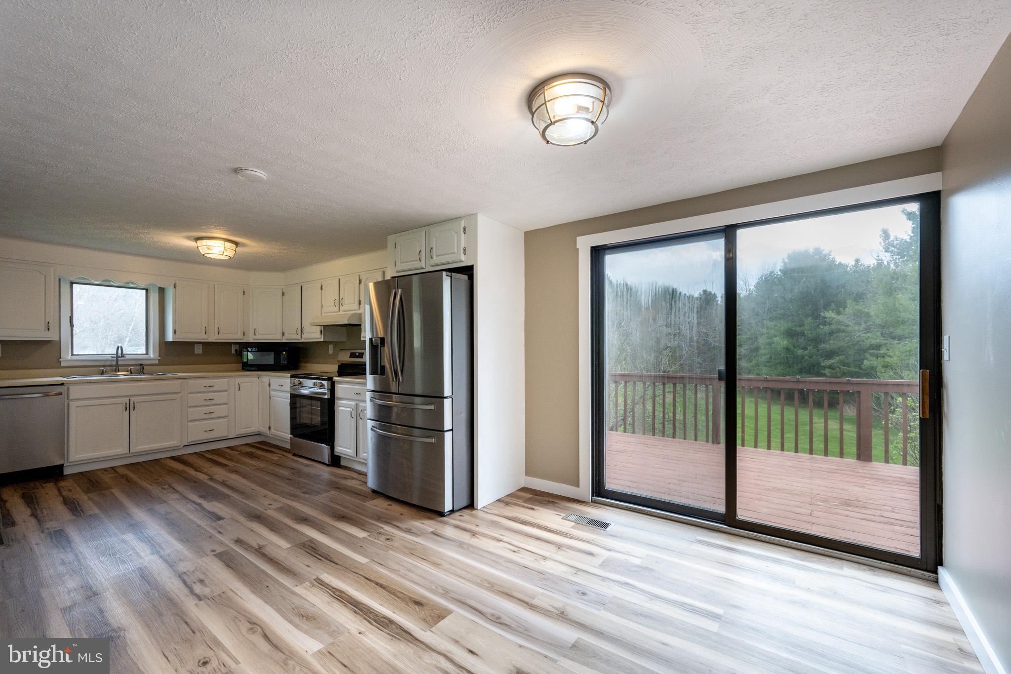 2571 SHADY DELL ROAD