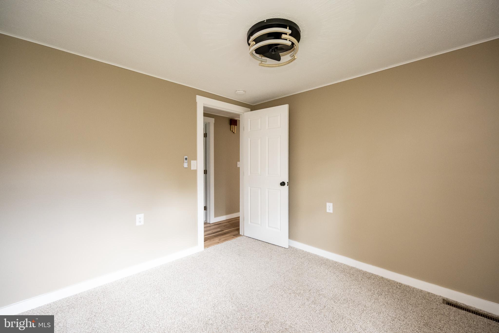 2571 SHADY DELL ROAD