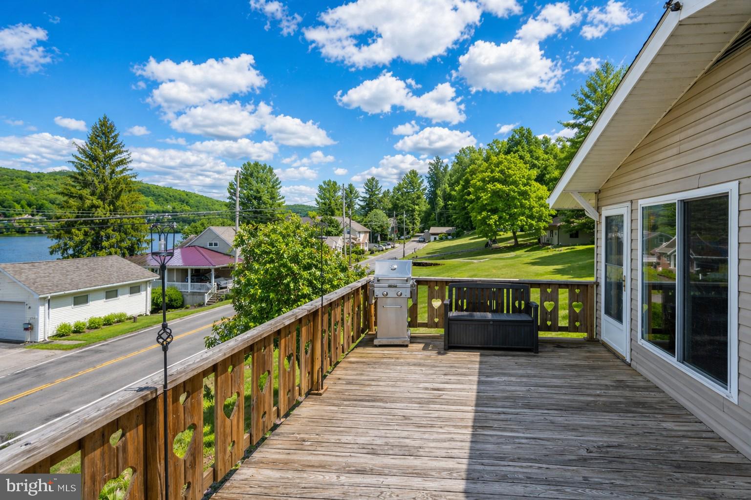 682 MARSH HILL ROAD