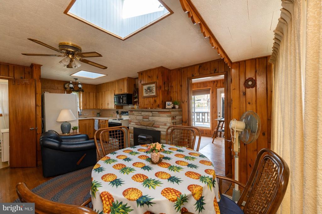 682 MARSH HILL ROAD