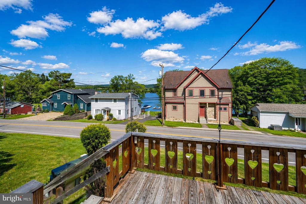 682 MARSH HILL ROAD