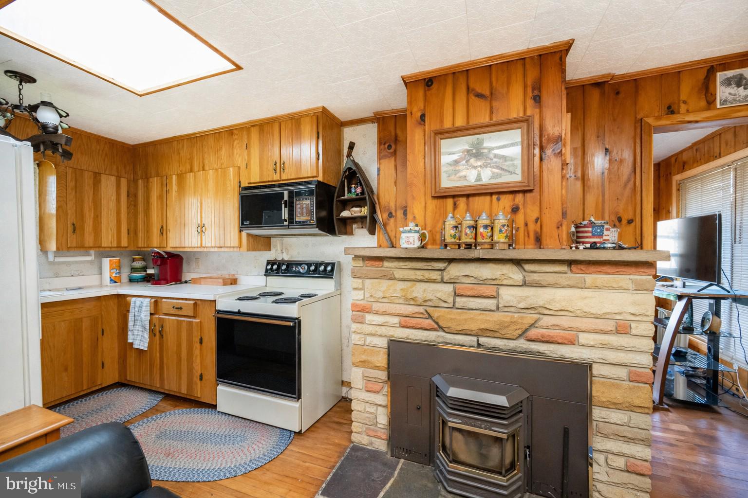 682 MARSH HILL ROAD