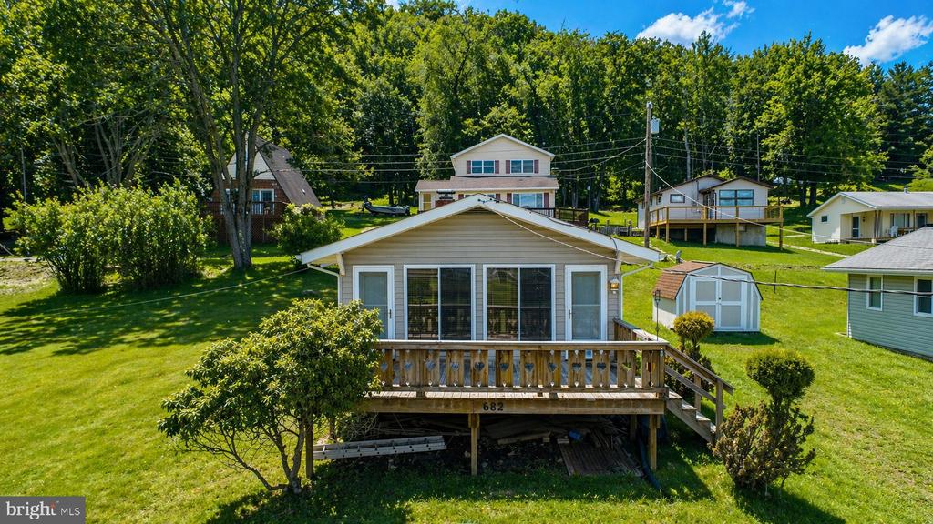 682 MARSH HILL ROAD