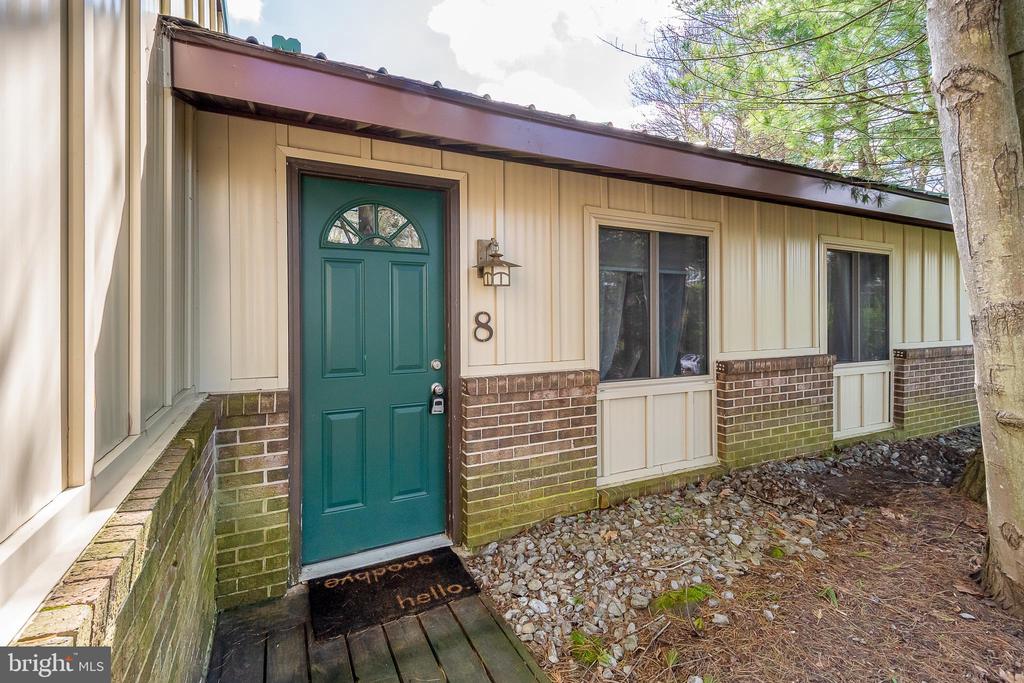 1724 MOSSER ROAD Unit: 8