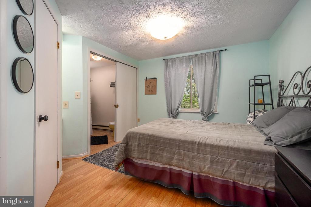 1724 MOSSER ROAD Unit: 8