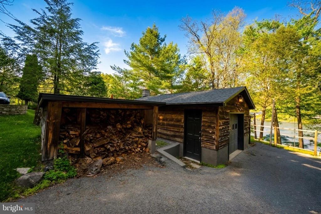 1475 MARSH HILL ROAD