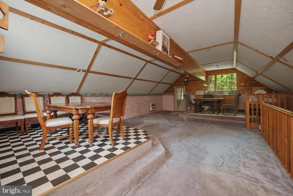 1099 TABLE ROCK ROAD