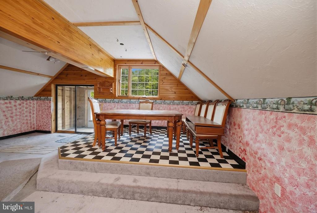1099 TABLE ROCK ROAD