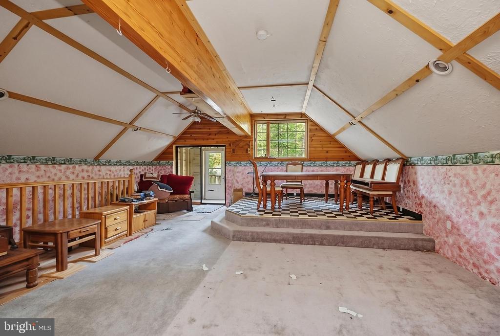 1099 TABLE ROCK ROAD