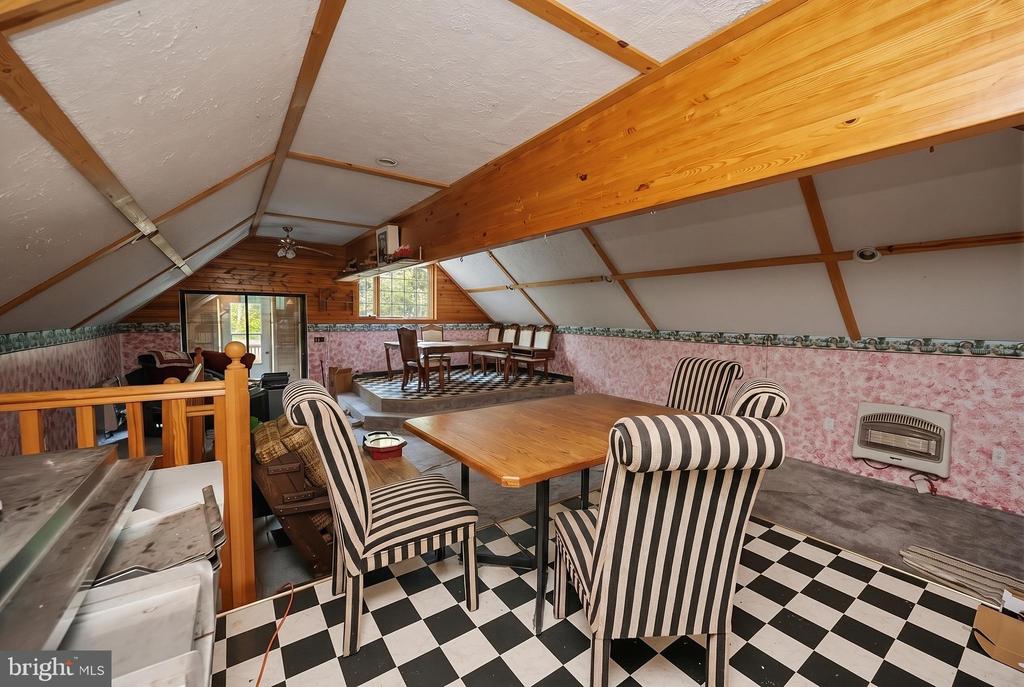 1099 TABLE ROCK ROAD