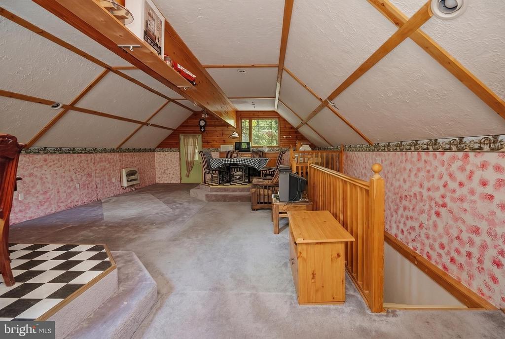 1099 TABLE ROCK ROAD