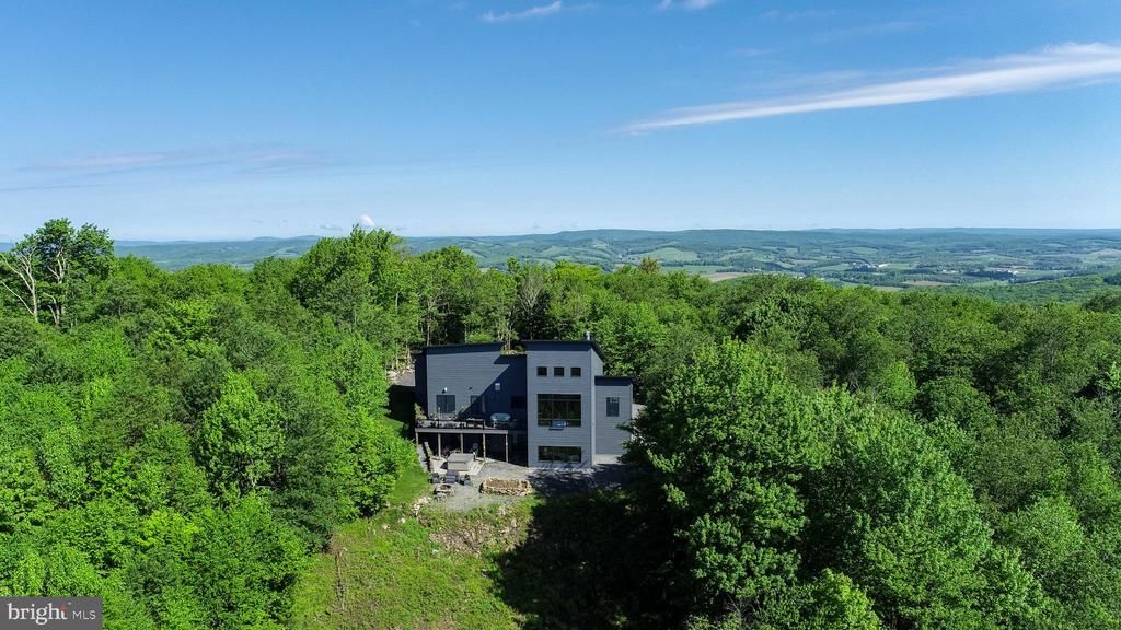 211 HIGH POINT RIDGE ROAD