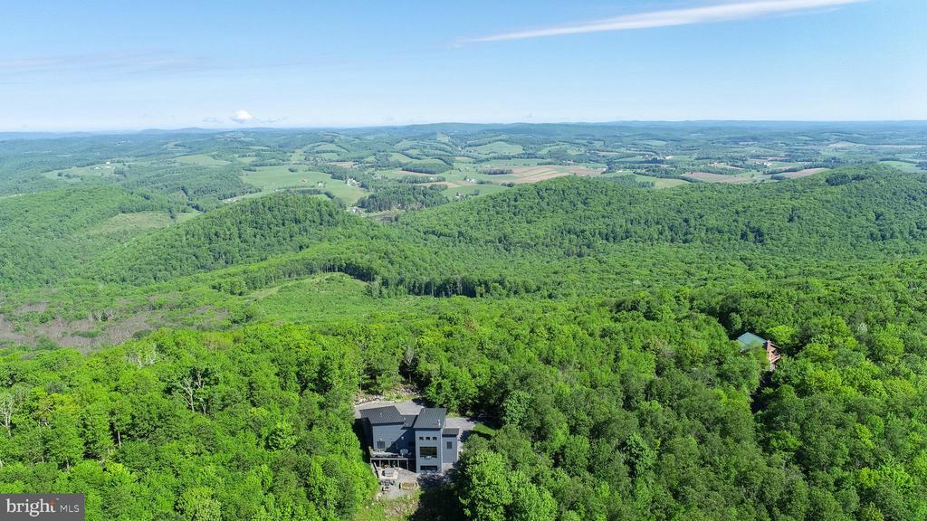 211 HIGH POINT RIDGE ROAD