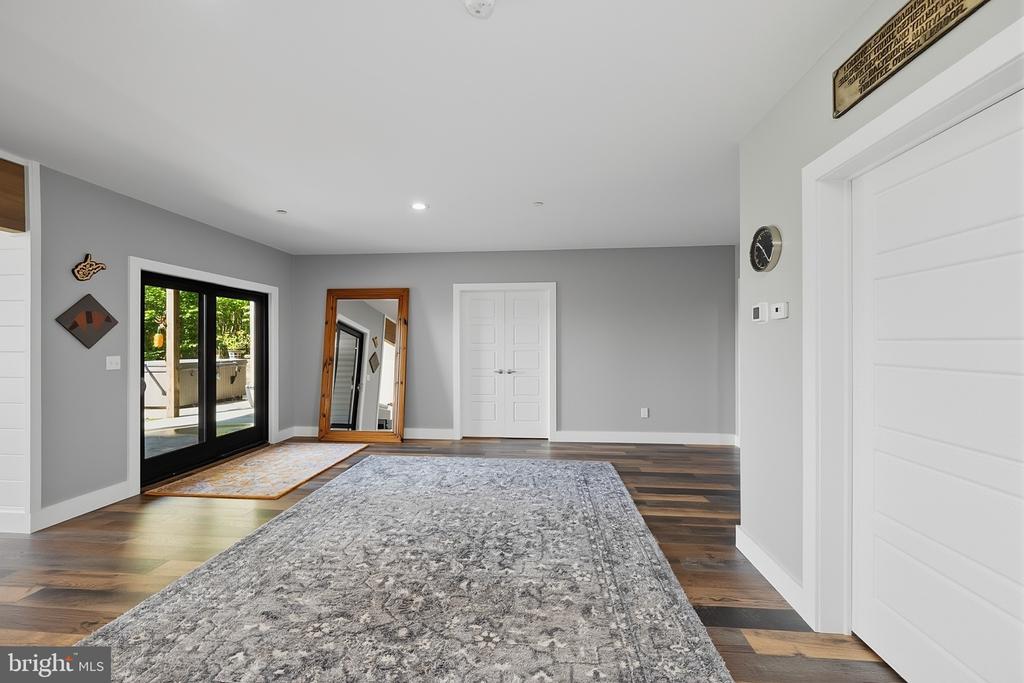211 HIGH POINT RIDGE ROAD