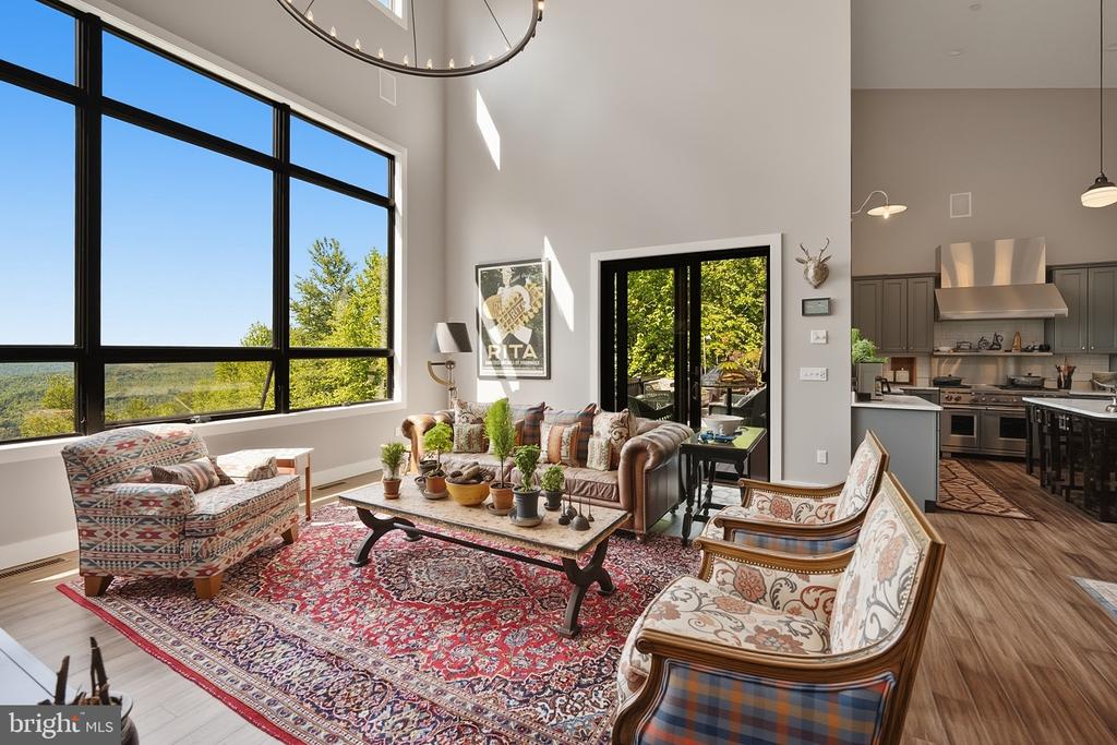 211 HIGH POINT RIDGE ROAD