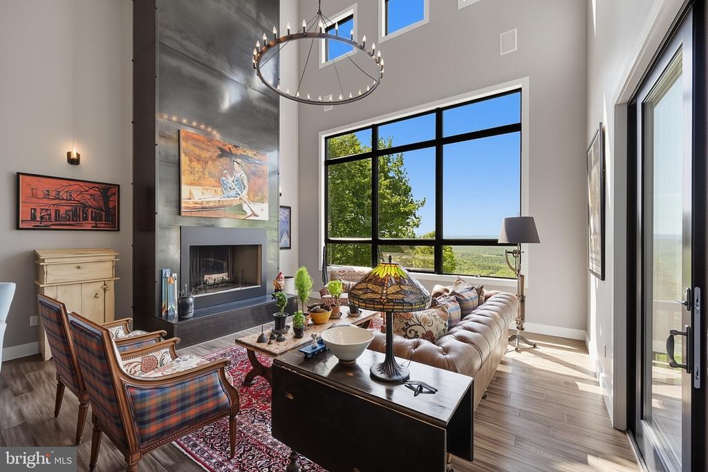 211 HIGH POINT RIDGE ROAD