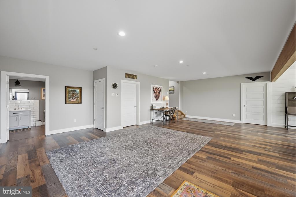 211 HIGH POINT RIDGE ROAD