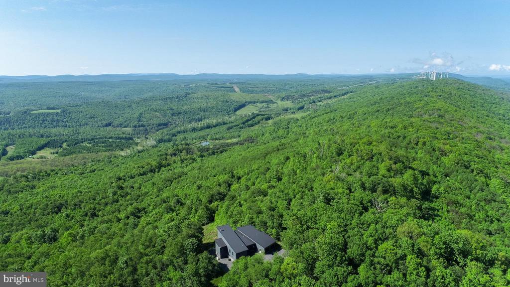 211 HIGH POINT RIDGE ROAD