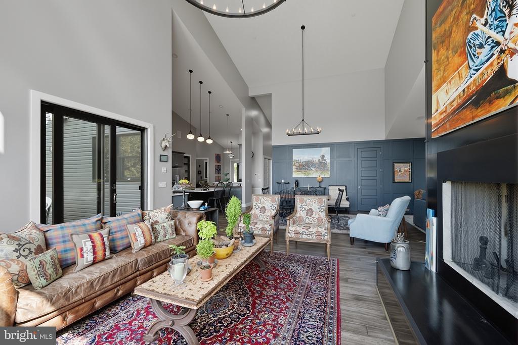 211 HIGH POINT RIDGE ROAD