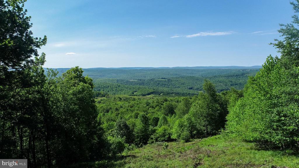 211 HIGH POINT RIDGE ROAD