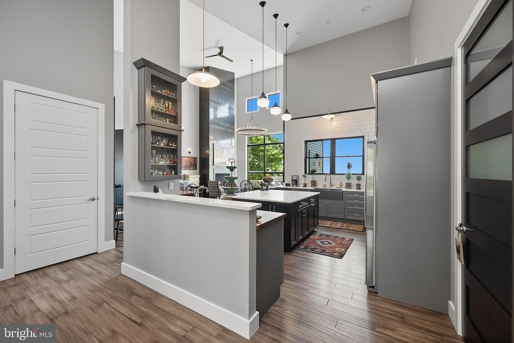 211 HIGH POINT RIDGE ROAD