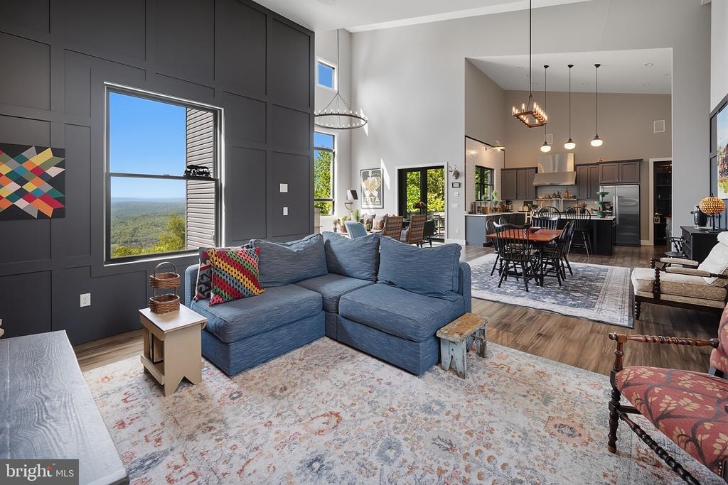 211 HIGH POINT RIDGE ROAD