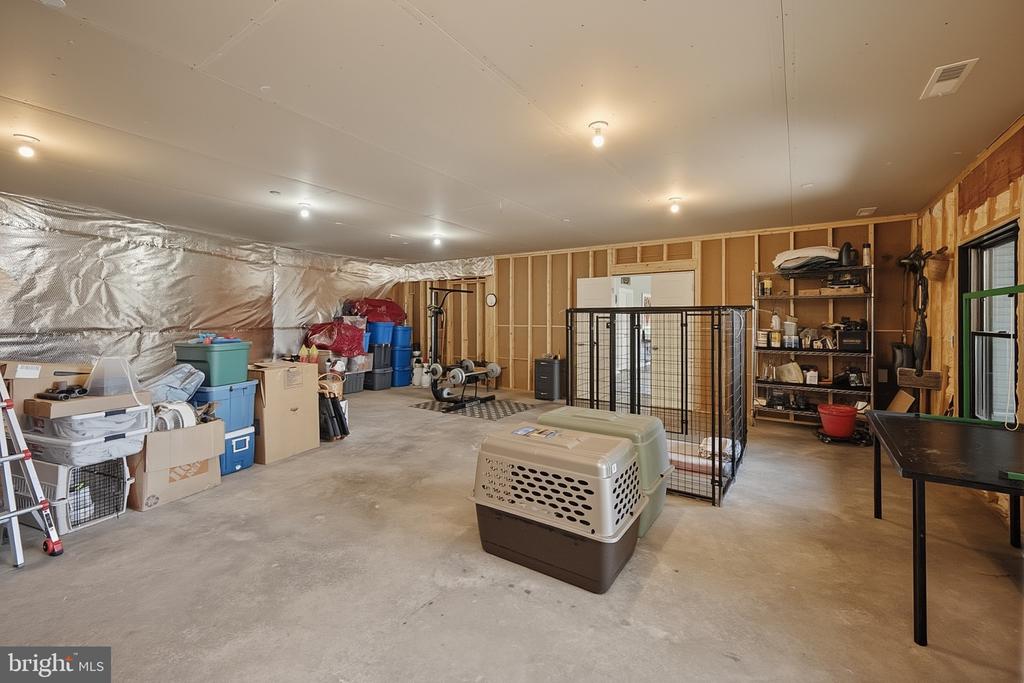 211 HIGH POINT RIDGE ROAD