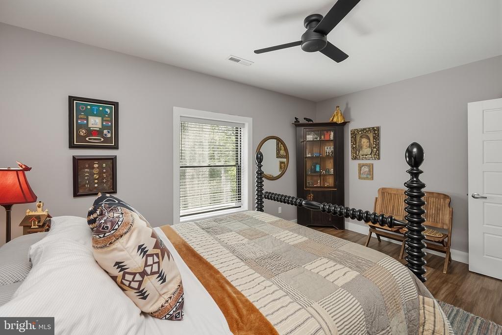 211 HIGH POINT RIDGE ROAD