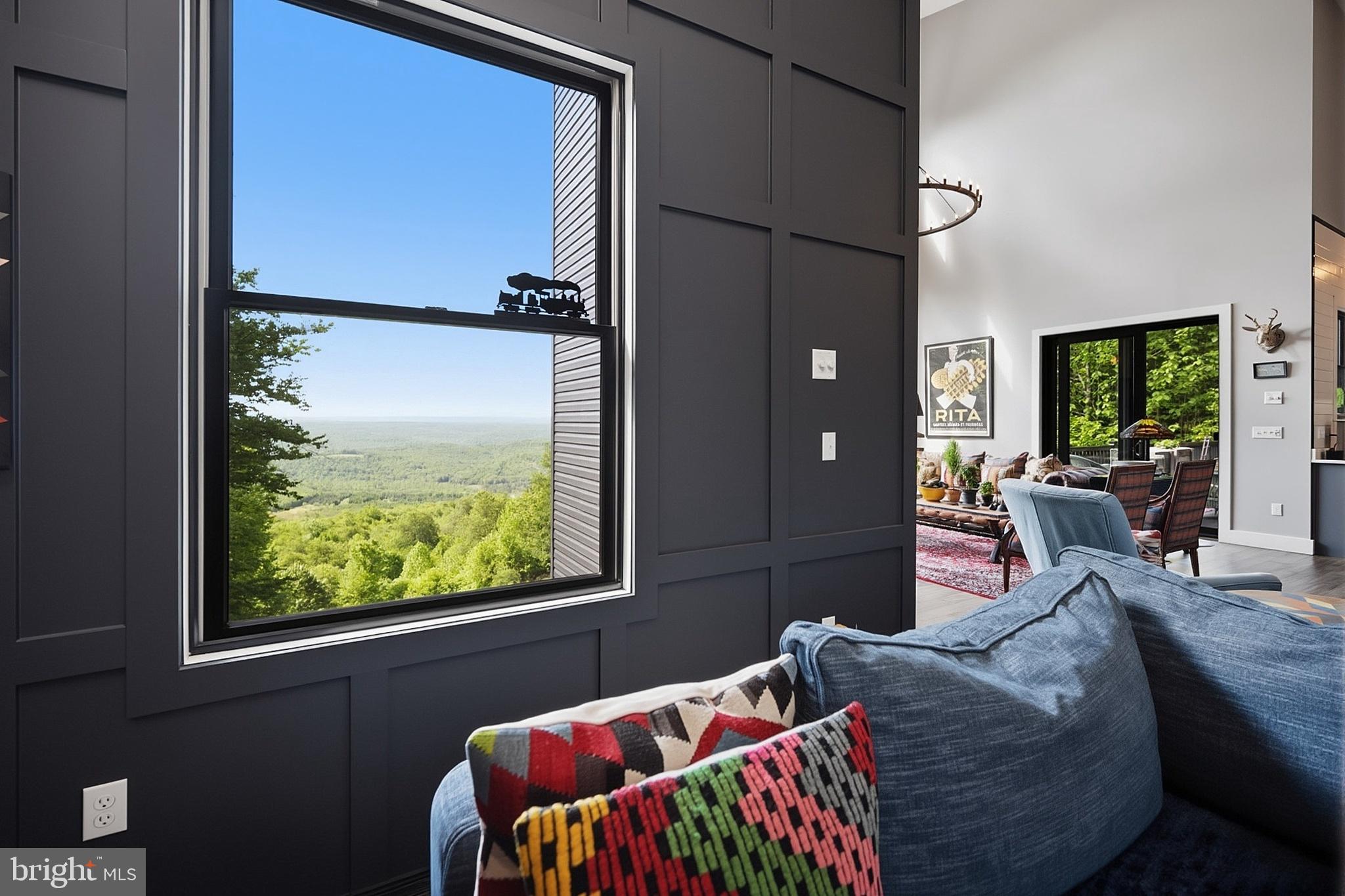 211 HIGH POINT RIDGE ROAD