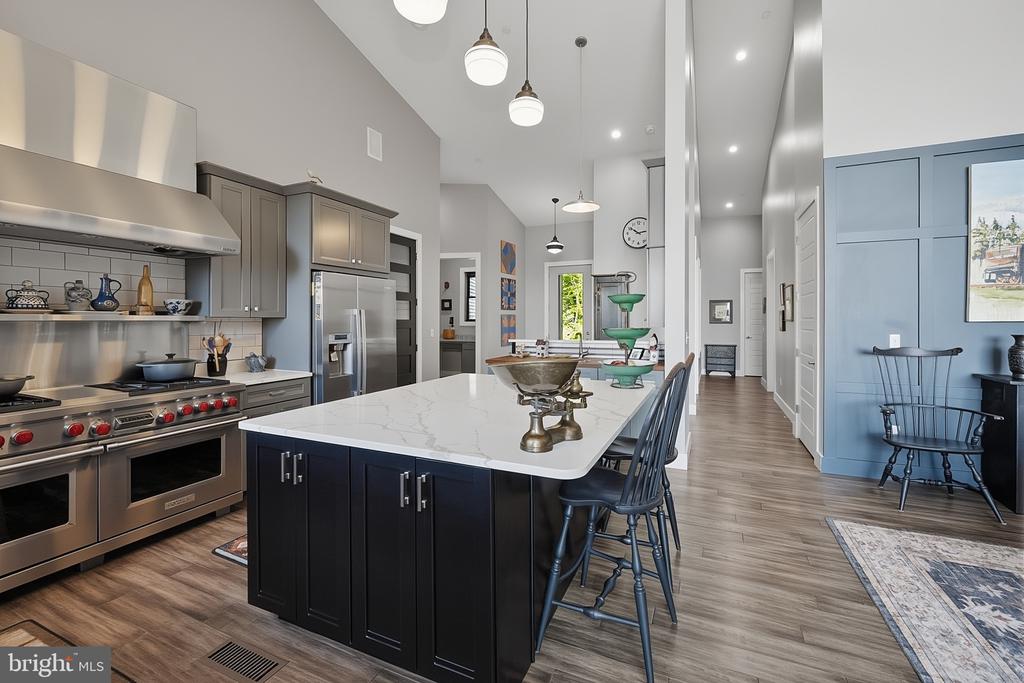211 HIGH POINT RIDGE ROAD
