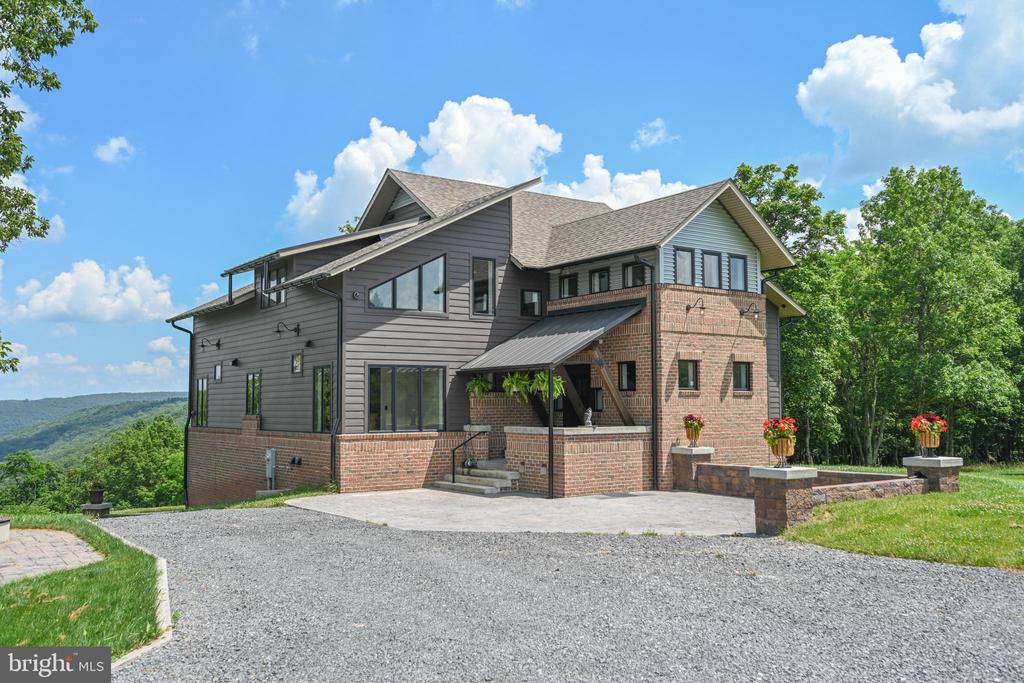 415 NAZELROD ROAD