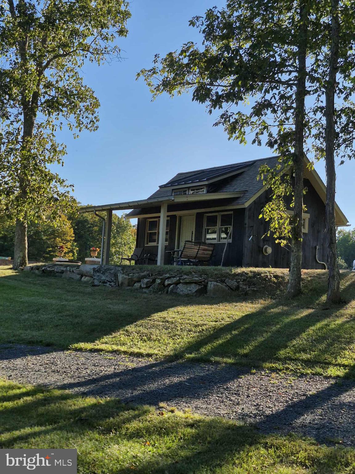 415 NAZELROD ROAD