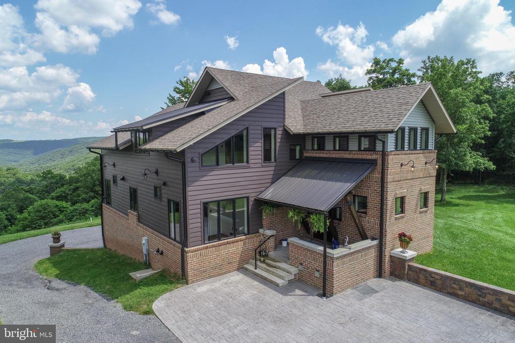 415 NAZELROD ROAD