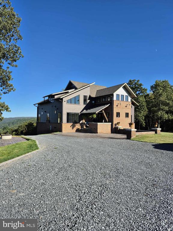 415 NAZELROD ROAD