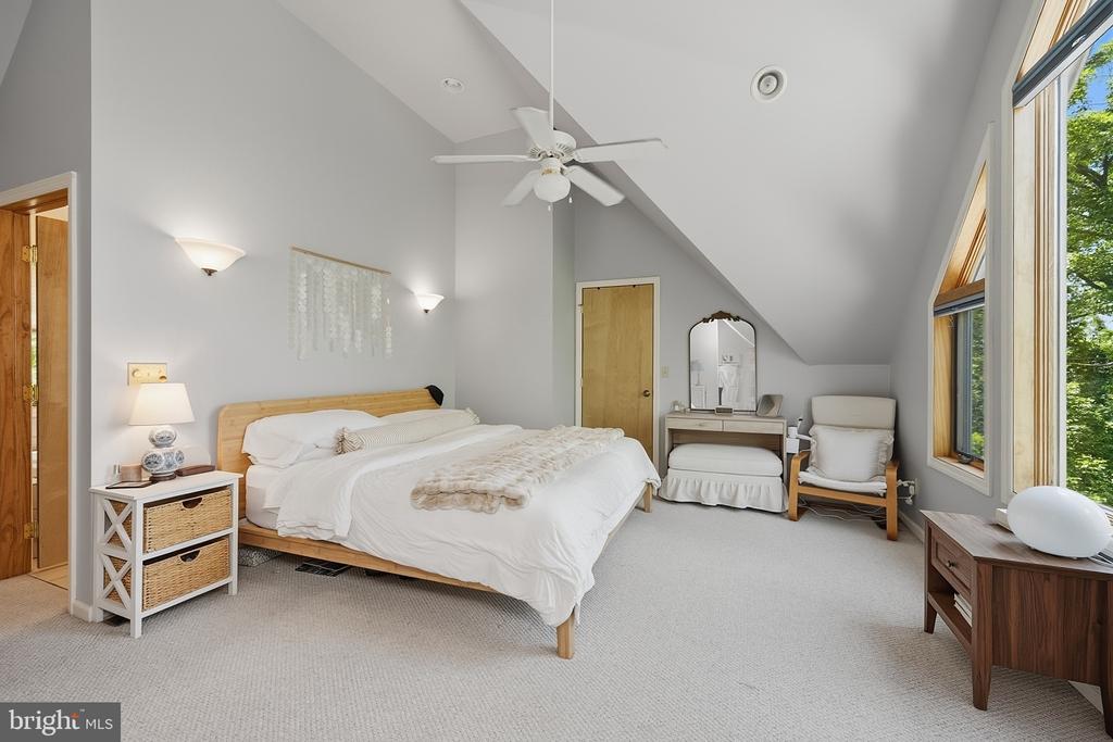 256 JEFFREY LANE Unit: 28