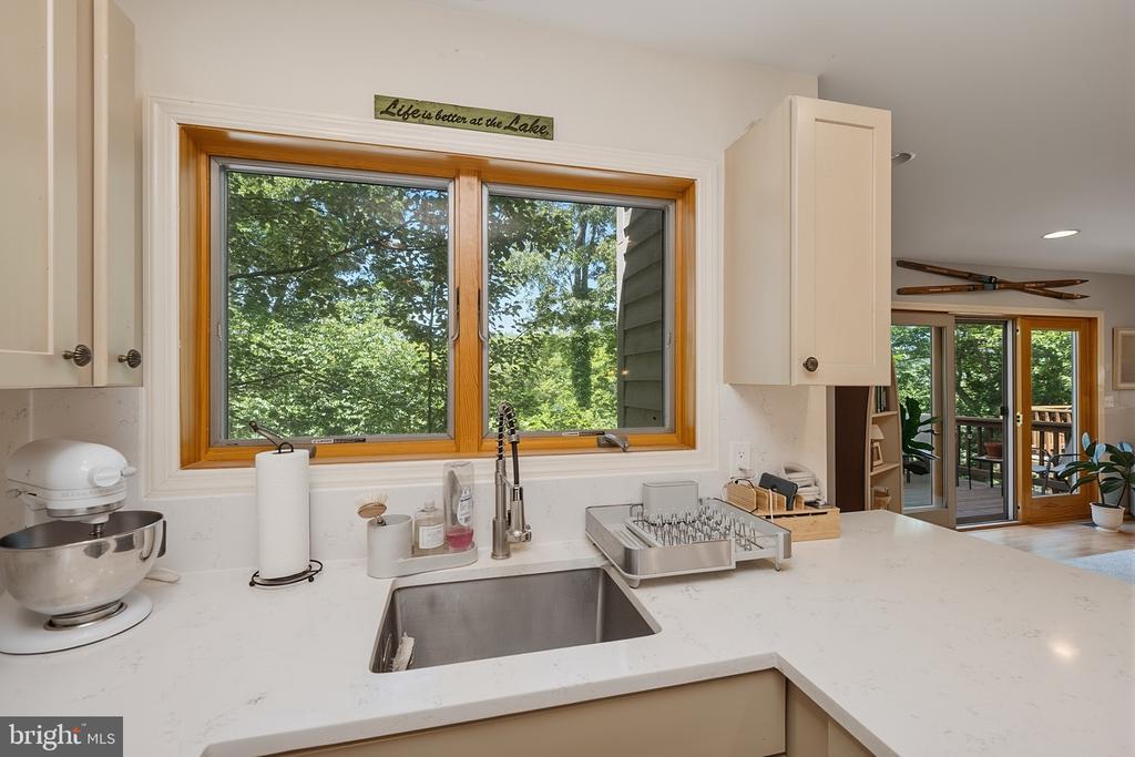 256 JEFFREY LANE Unit: 28