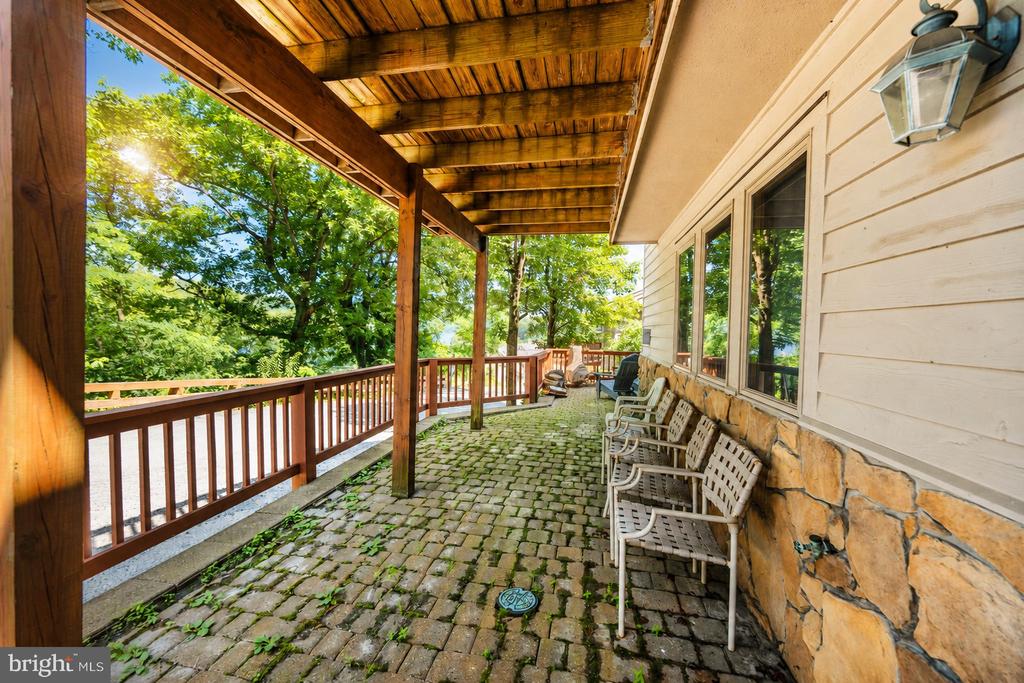256 JEFFREY LANE Unit: 28