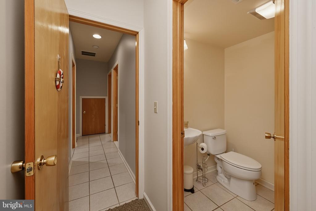 256 JEFFREY LANE Unit: 28
